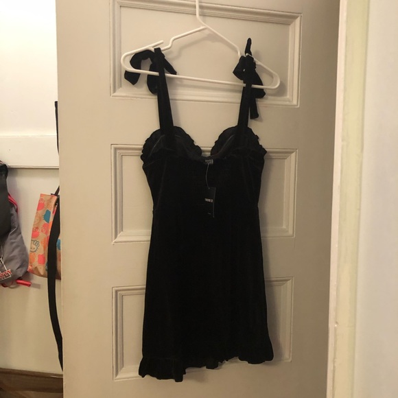black velvet bow tie strap dress - Picture 6 of 6